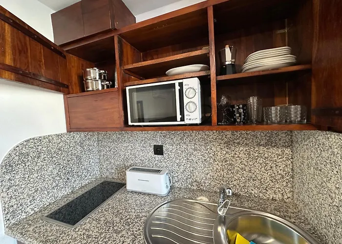 El Tranco Del Mar Apartment *
